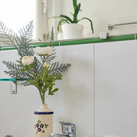 Calm & Relaxing W/ Terrace In