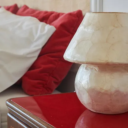 Calm & Relaxing W/ Terrace In Apartmán