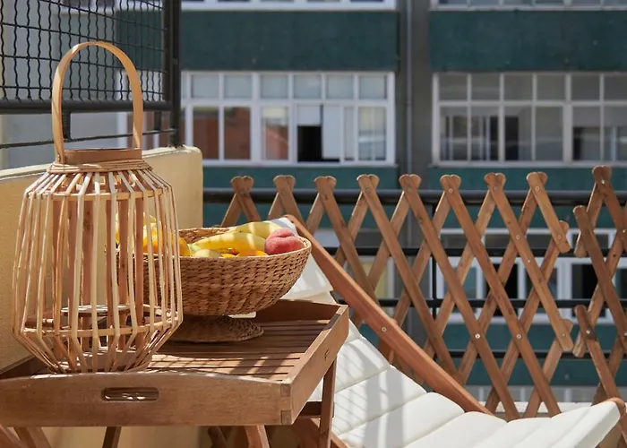Calm & Relaxing W/ Terrace In Apartmán Almada