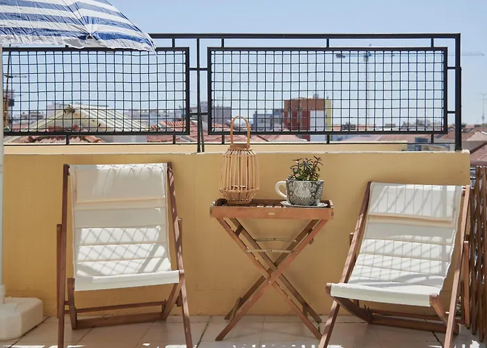 Calm & Relaxing W/ Terrace In Apartmán *