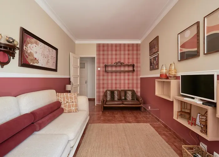 Apartmán Calm & Relaxing W/ Terrace In Almada