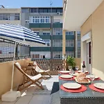 Appartement Calm & Relaxing W/ Terrace In Almada