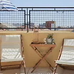 Calm & Relaxing W/ Terrace In Appartement *